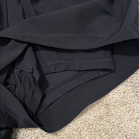 Aerie Women's Black Shorts - Picture 4 of 5